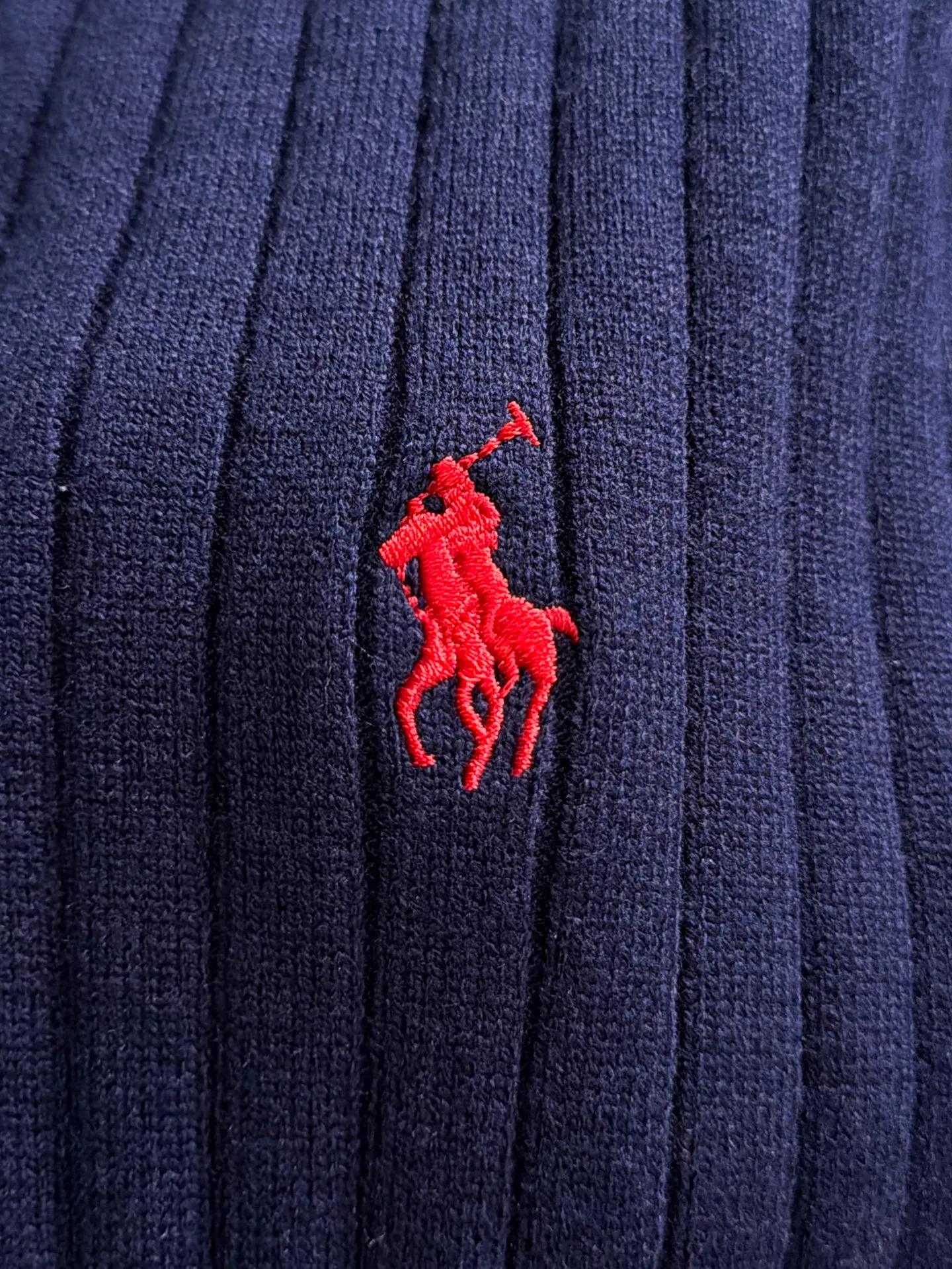 🛫🛫🛫High version Ralph Lauren 2026 autumn and winter New Arrival cardigan! High-quality imported fabrics and high-density knitting, Versatile sweaters are so handsome! Logo! More durable and less deformable. The counter version is a must-have for daily commuting. Light luxury. Premium products are simple, fashionable and elegant. Simple Versatile style does not look picky on the upper body. The upper body is stylish but not tight. Suitable for travel, leisure and other types of party occasions. Simple, neat and uncomplicated. Impeccable details. The design concept of brand elements embodies high quality. It feels delicate and soft and can be easily held in various styles. Classic fashion clothing, which is sought after every year, has become popular all over the world! ​Sizes:M-3XL